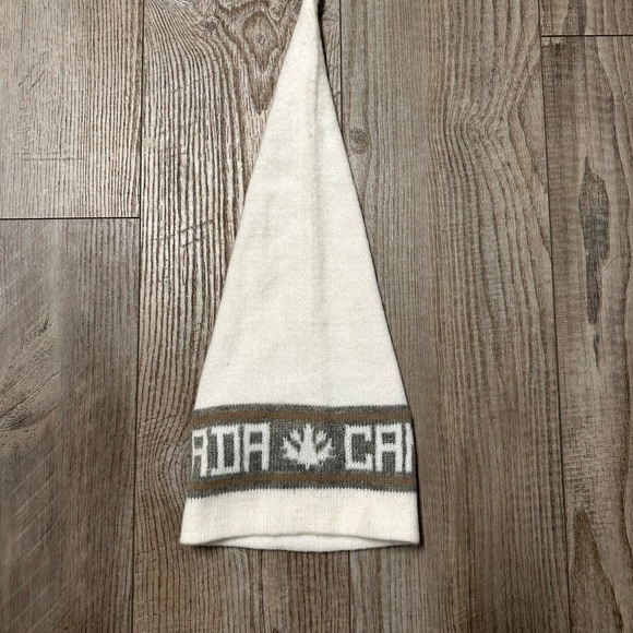 Long Stocking knit cap hat Canada logo beanie white gray elf like - Picture 2 of 3